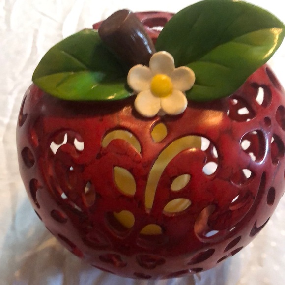 VTG Apple with led candle light inside - Picture 3 of 4